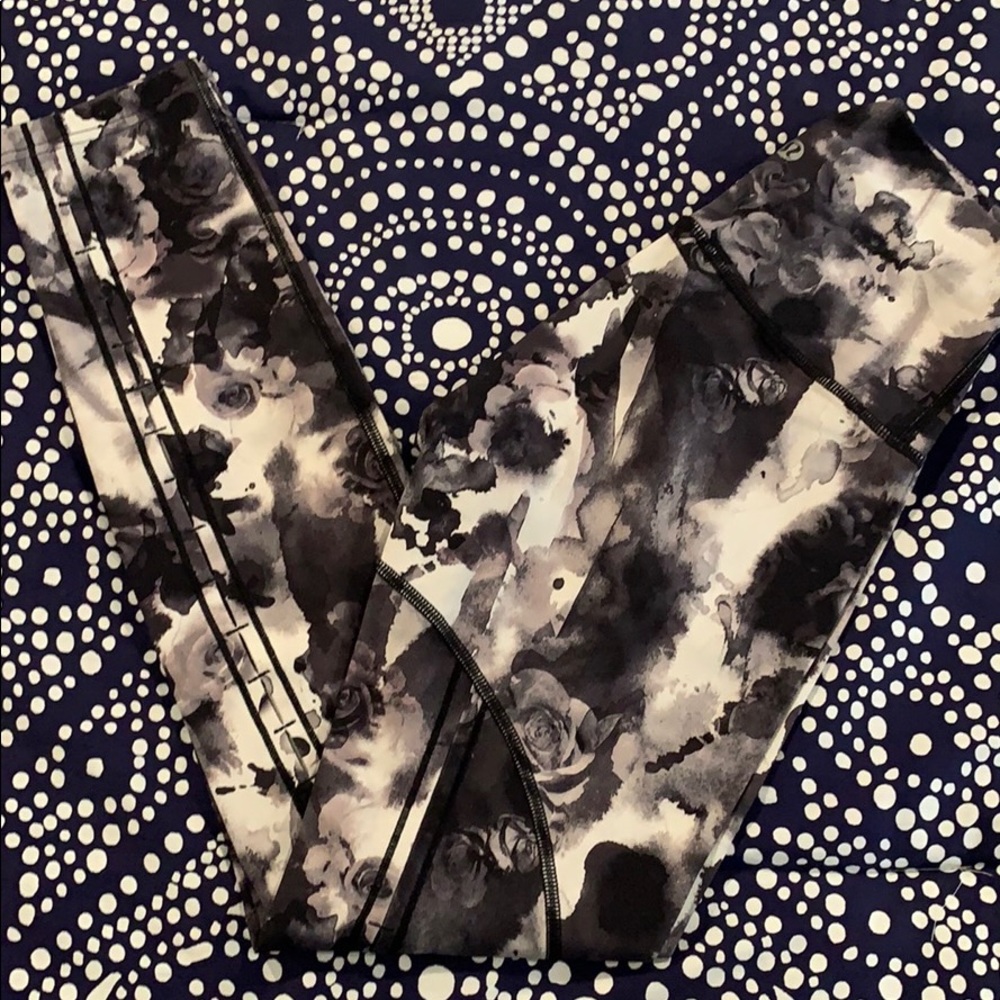 Lululemon High Times Pant (Peek)